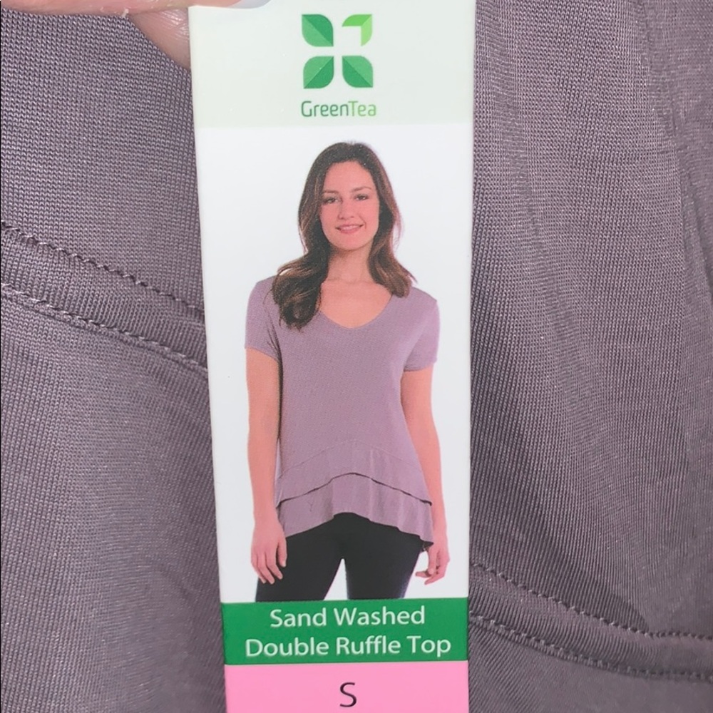 ⭐️🆕Double Ruffle Top by GreenTea🌱 - Picture 2 of 8